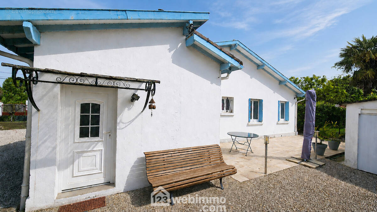 Maison à COARRAZE