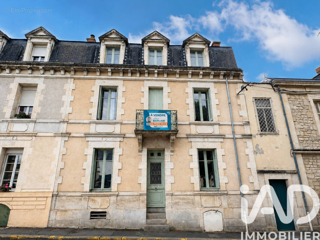 Photo 1 - Maison à FONTENAY-LE-COMTE