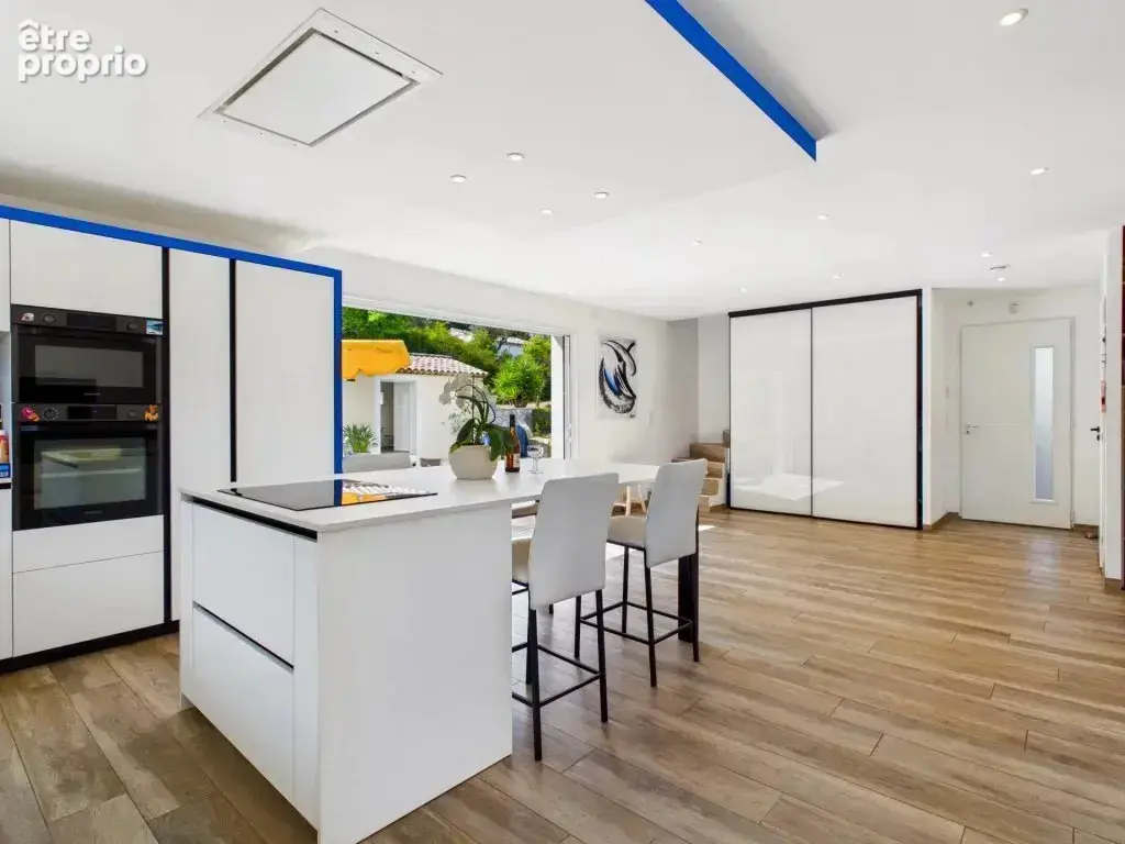 A vendre à Pégomas - Superbe Villa contemporaine de 144 m² avec piscine - photo 5