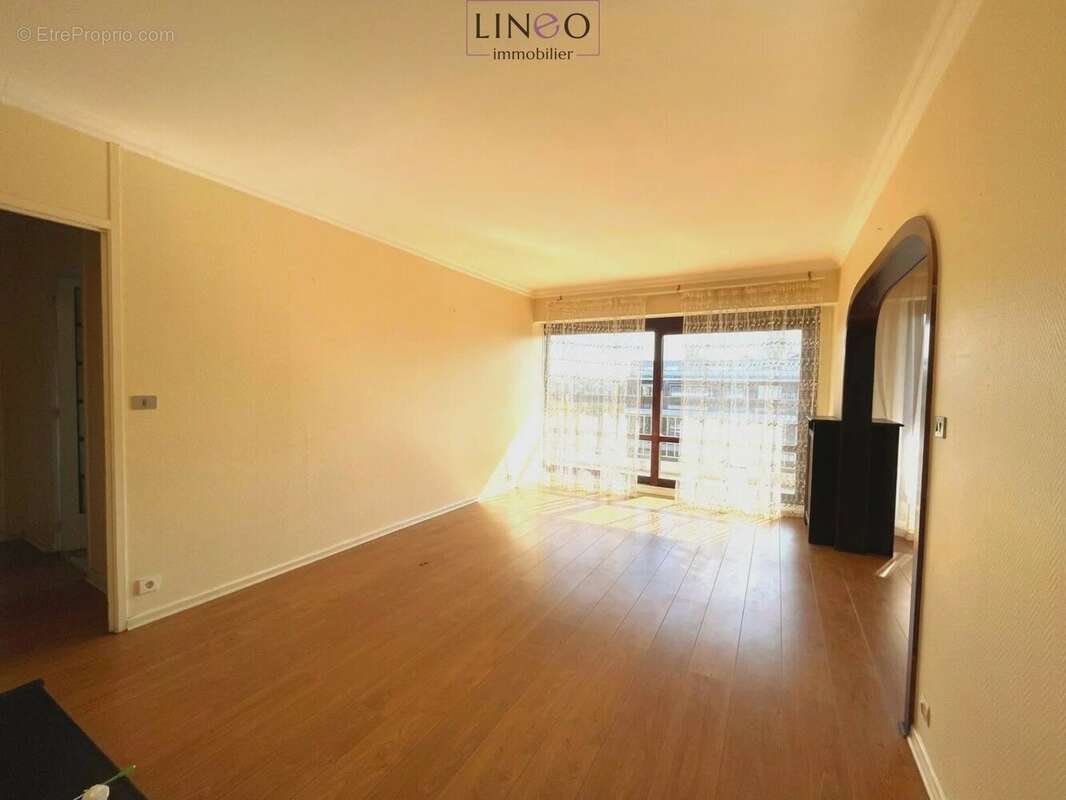 Appartement à ATHIS-MONS