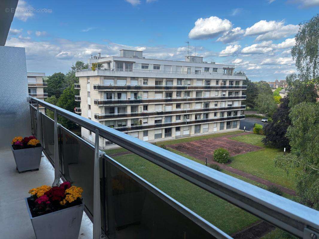Appartement à COMPIEGNE