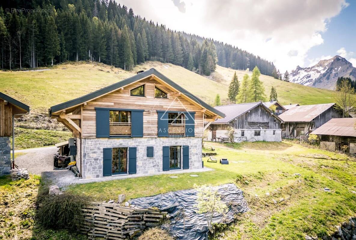 Maison à ESSERT-ROMAND