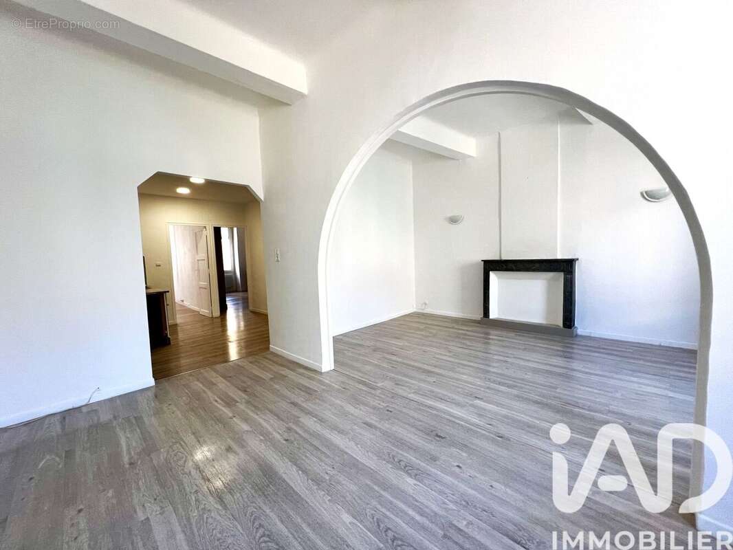 Photo 2 - Appartement à SAINT-ZACHARIE