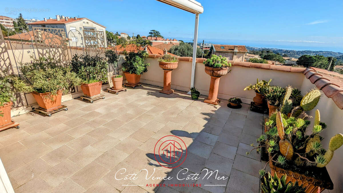 Vence   dernier étage   2 pièces avec toit-terrasse et vue mer panoramique - photo 20