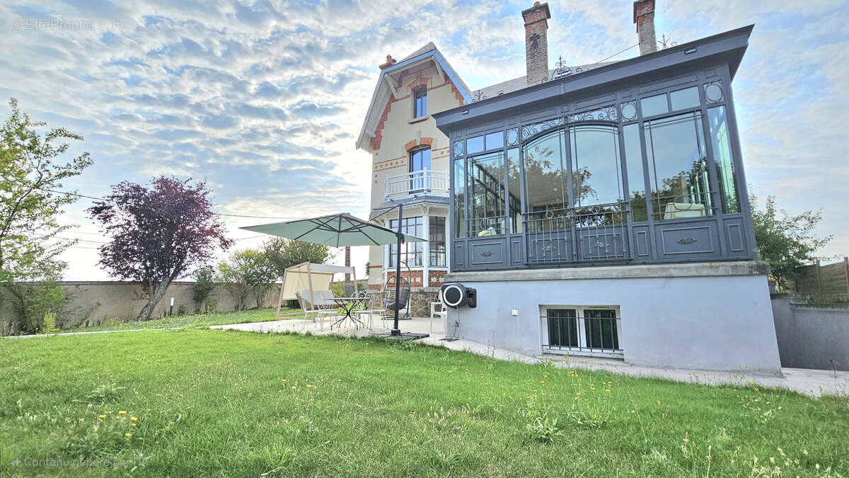 Maison à VILLE-DOMMANGE