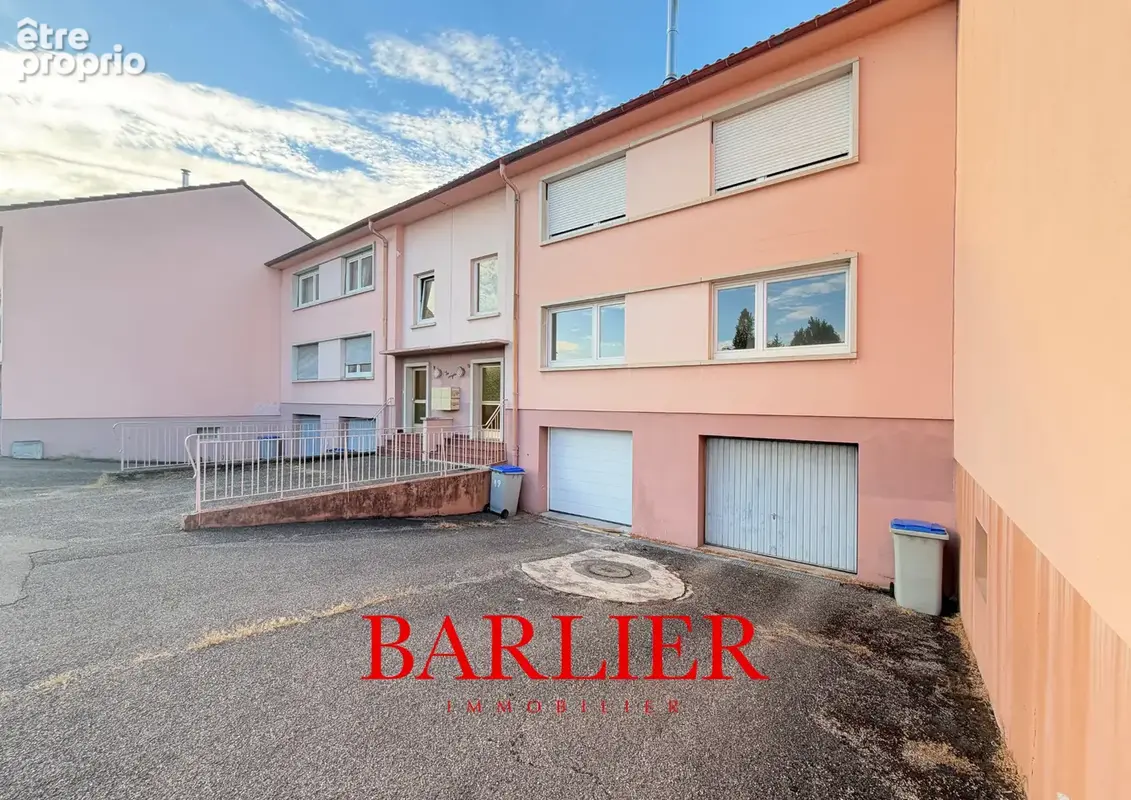 Appartement 4 pièces de 92 m2 avec garage, caves et jardin. - photo 9