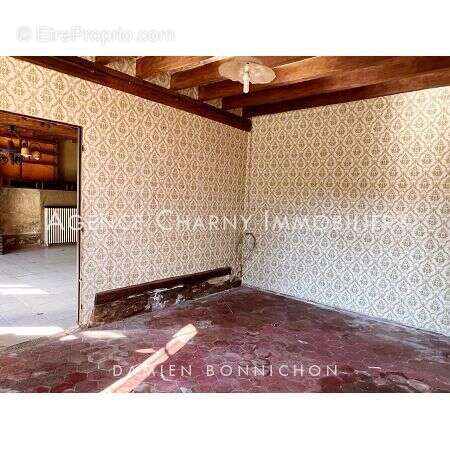 Maison à SAINT-MAURICE-SUR-AVEYRON