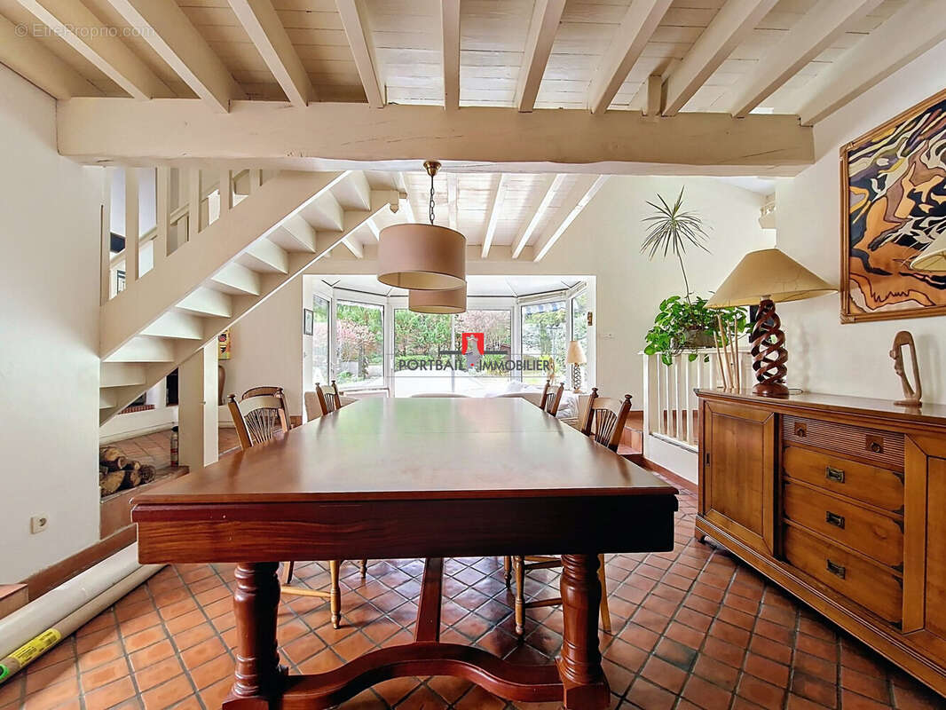 Maison à SAINT-ROMAIN-LA-VIRVEE