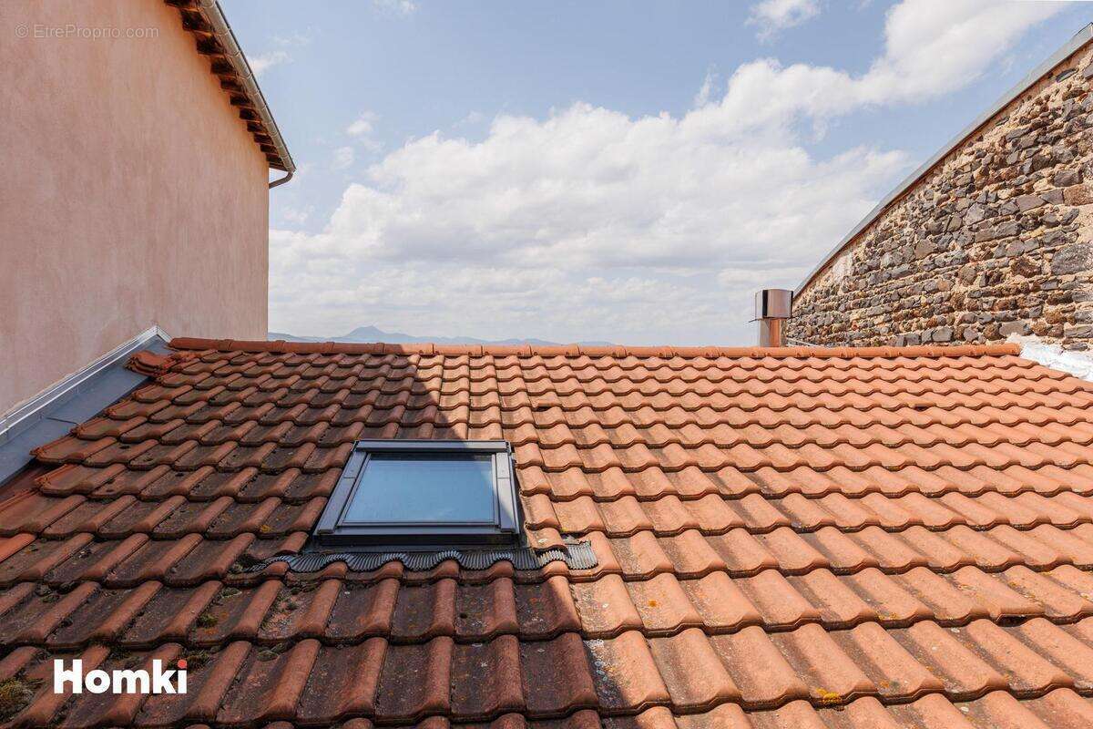 Maison à LA ROCHE-NOIRE