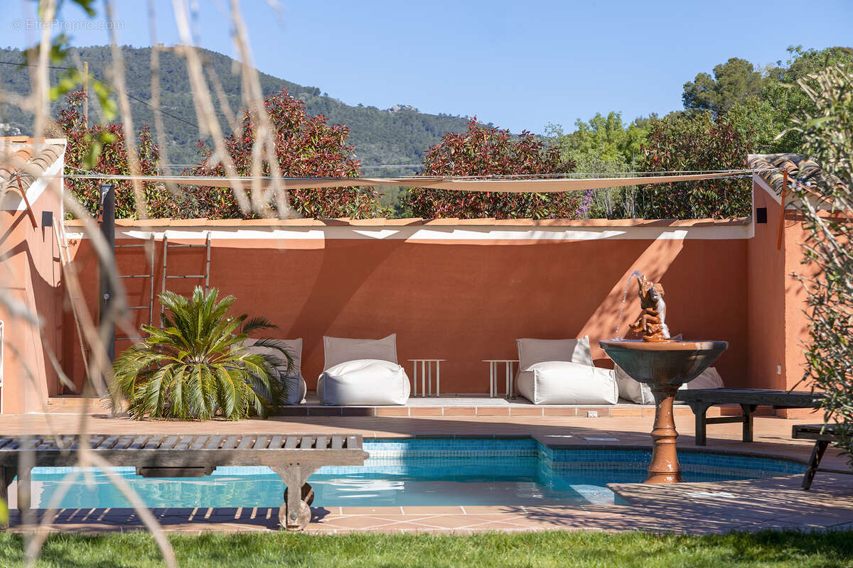 Maison à PUGET-VILLE