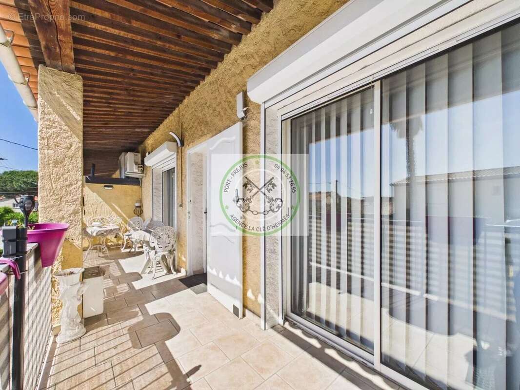 Appartement à FREJUS