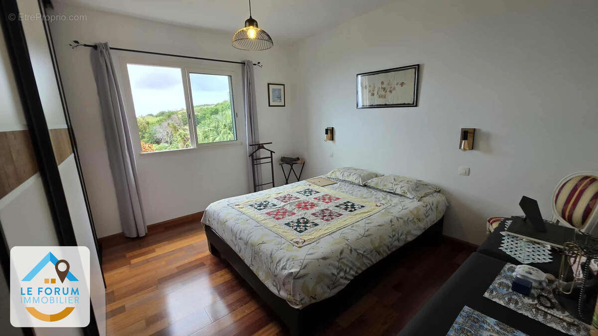 Maison à PETITE-ILE