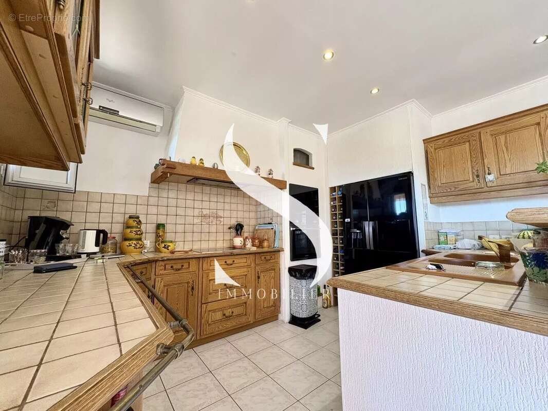 Maison à VALLAURIS