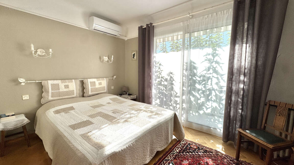 Maison à LA VALETTE-DU-VAR