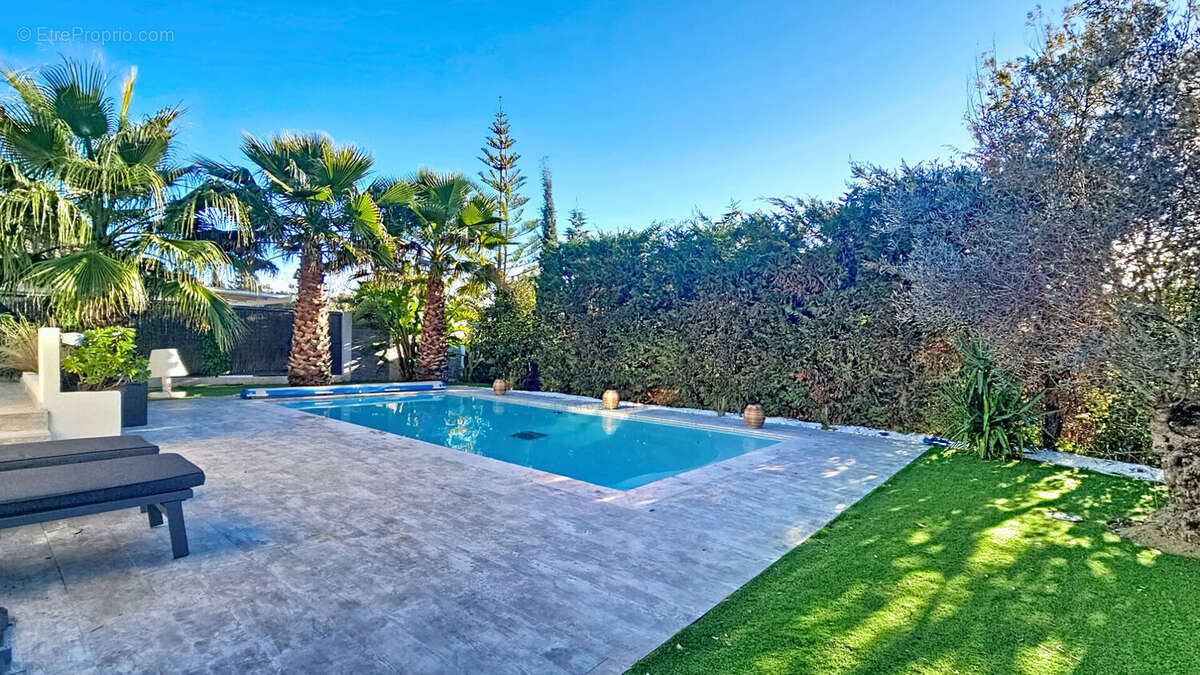 Maison à FREJUS