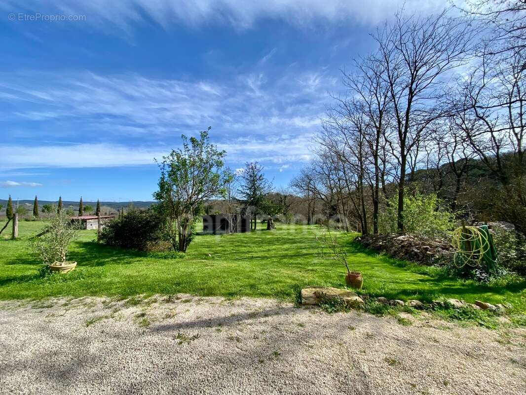Entre Uzès et La Roque-sur-Cèze, Éden Provençal : Mas du XVIIIe & Son Domaine Privé sur 3,3 hectares - photo 29