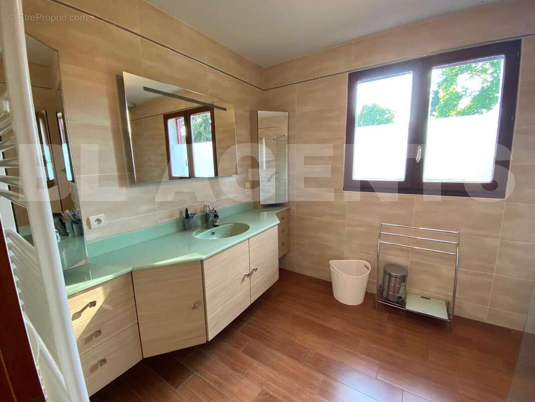 WhatsApp Image 2025-06-23 à 11 - Maison à SAINT-SATURNIN