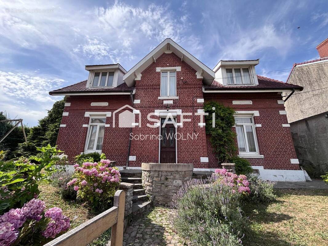 Photo 1 - Maison à NEUVILLE-SAINT-VAAST