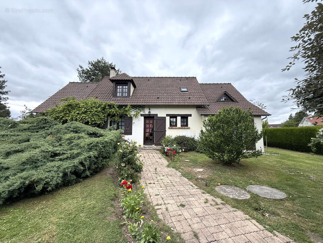 Maison à ANET