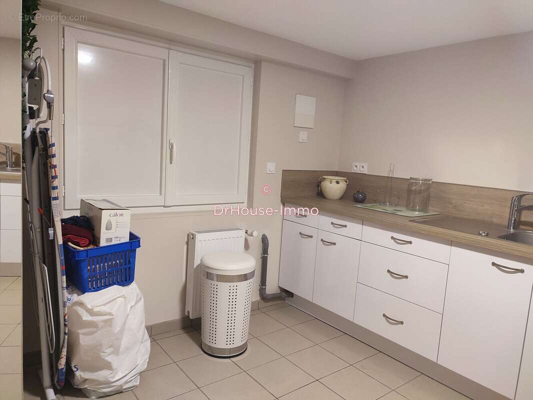 Maison 212 m² à Douvres-La-Delivrande  - photo 9