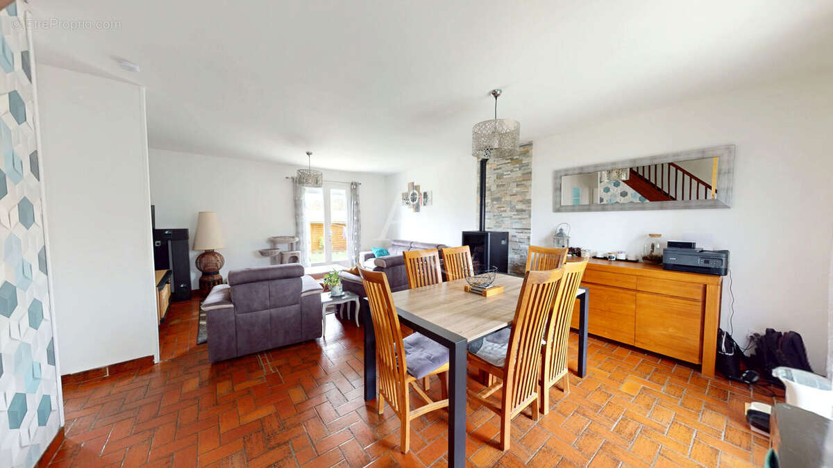 Maison à GUICHAINVILLE