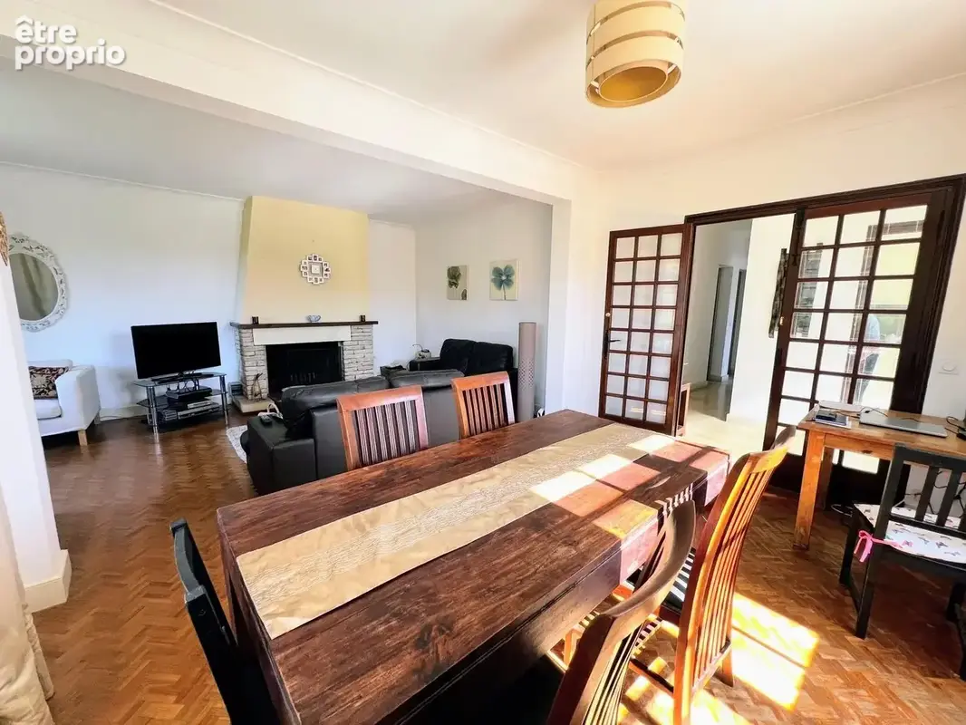 Belle propriété de 5 chambres avec piscine, jardin clos et arboré, à proximité de la Roque Gageac - photo 5