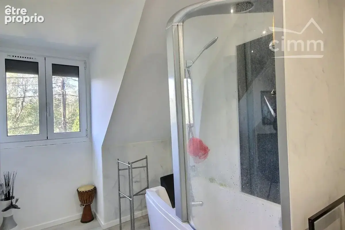 A vendre maison de 6 pèces à Gournay sur Marne - photo 14