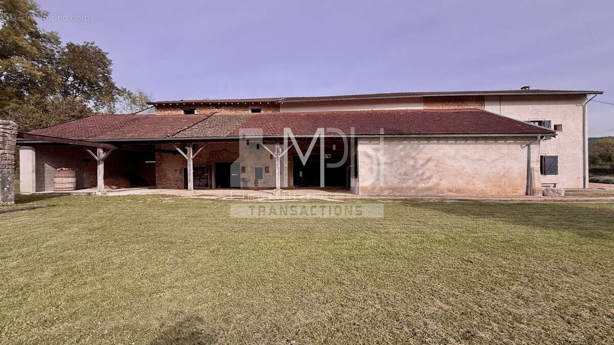 Maison à VILLEREVERSURE