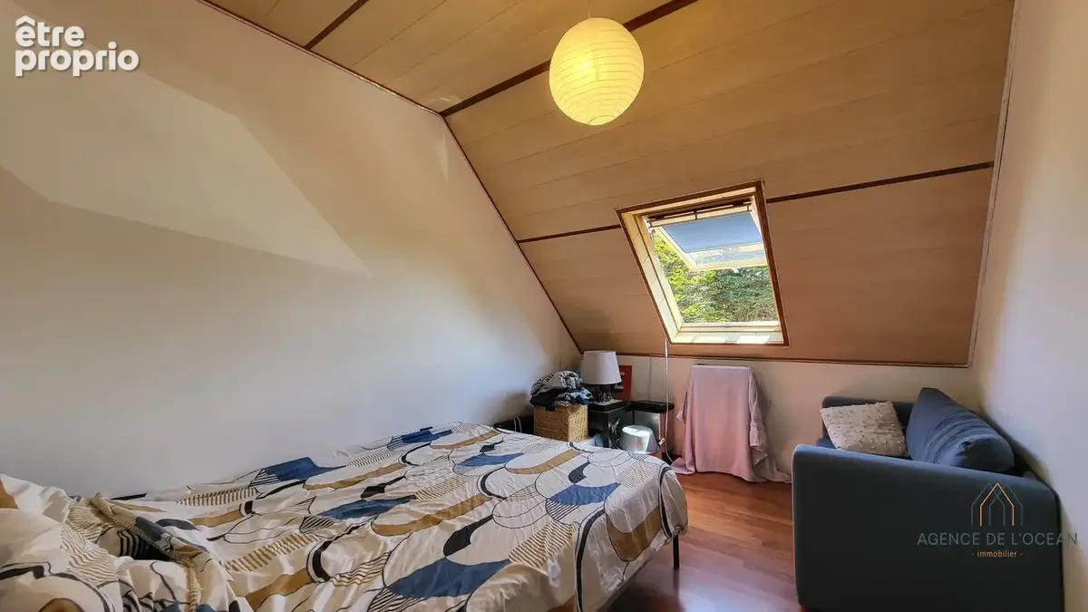 Maison à vendre à Le Palais : vue dégagée, terrain de 1 800 m² et suite parentale - photo 9