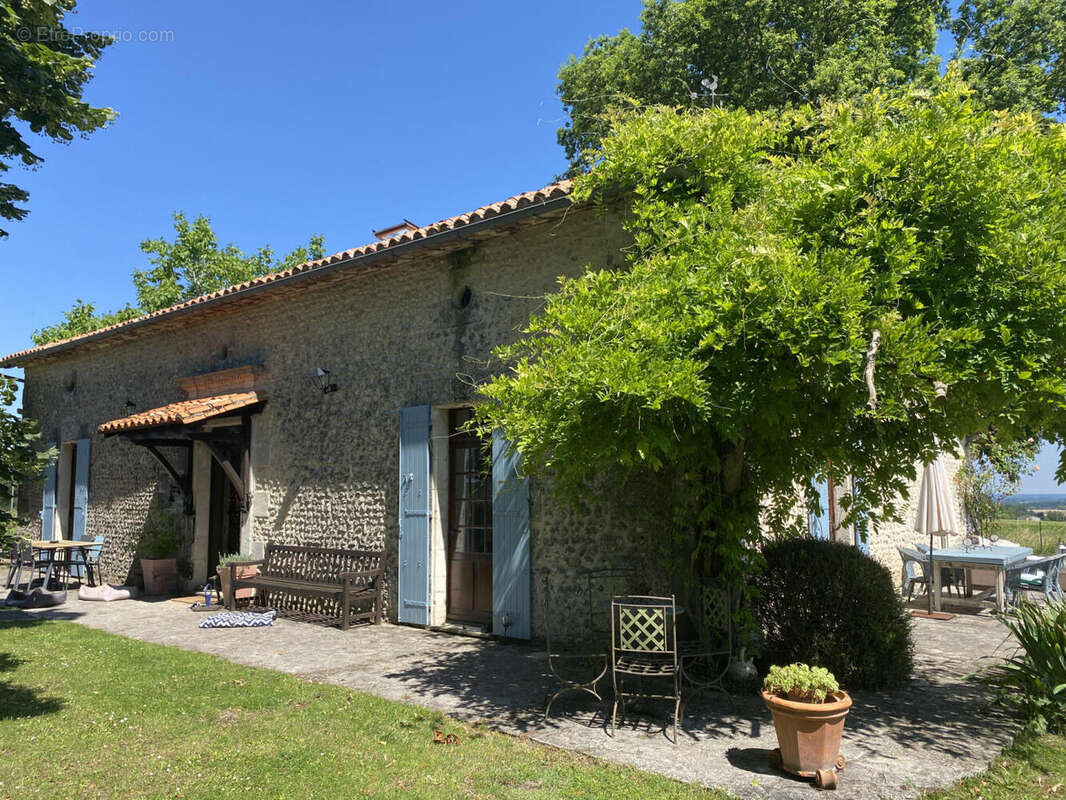 IMG_0351 - Maison à BELLON