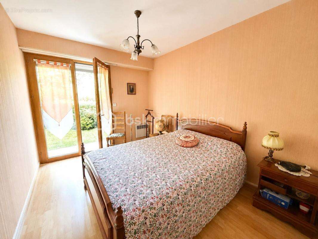 Nouveauté / SAINT-SÉBASTIEN-SUR-LOIRE – Centre-ville – Appartement T3 avec jardin privatif et garage - photo 4