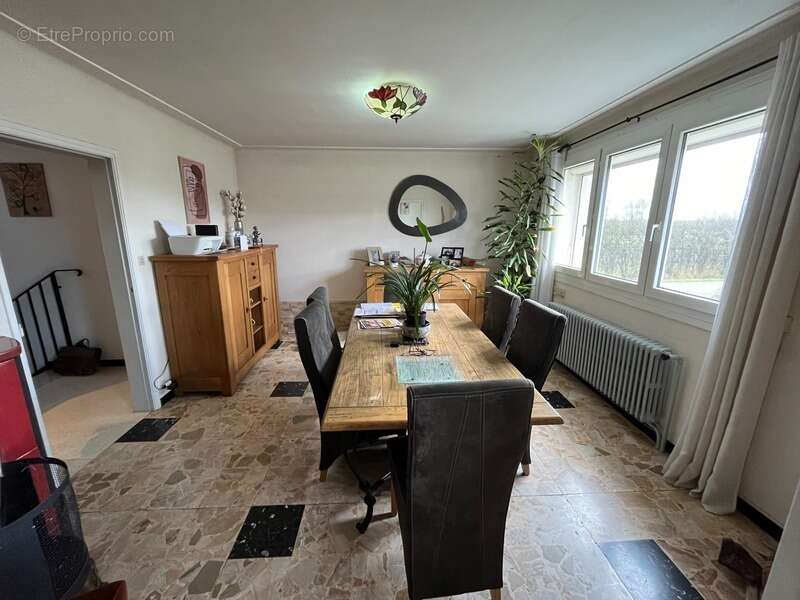 Maison à ROSIERES-AUX-SALINES