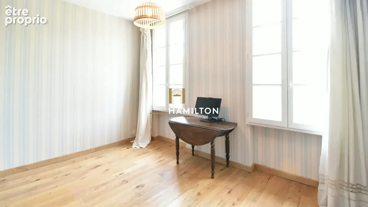 Maison bourgeoise avec jardin intimiste, garage, piscine - photo 9