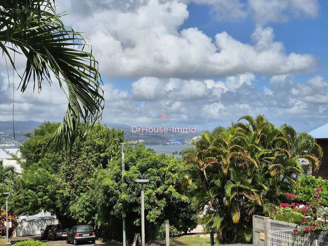 Appartement à LES TROIS-ILETS