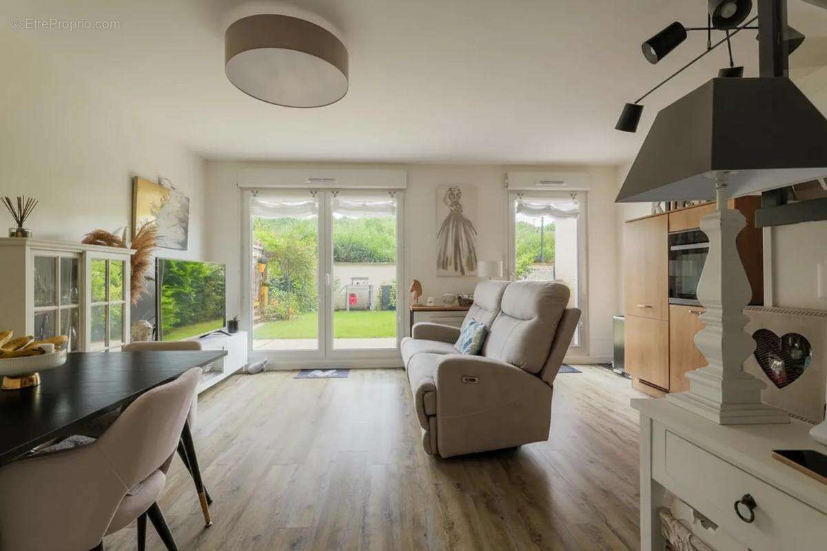 Appartement 3 pièces de 68 m² à Courtry - photo 2