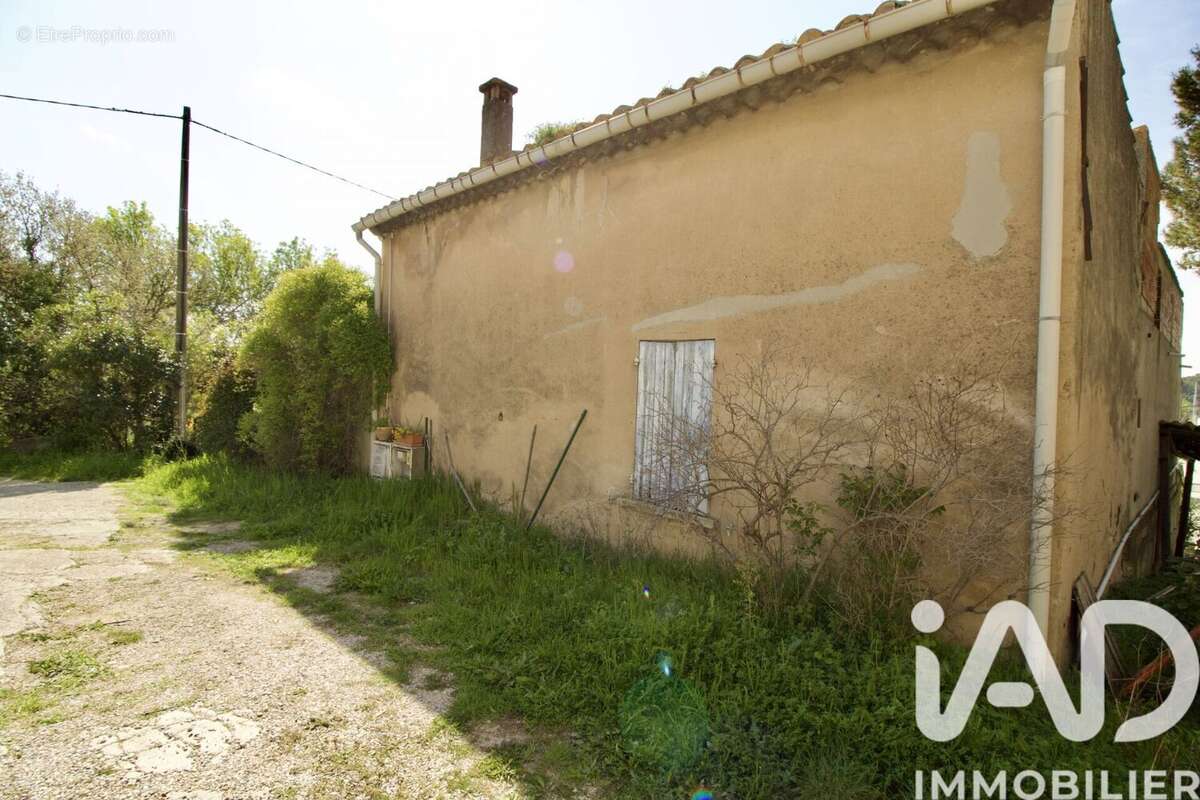 Photo 2 - Maison à VENTABREN