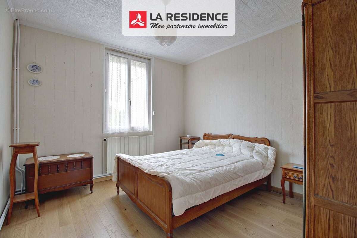 Maison à SAINT-ETIENNE-DU-ROUVRAY