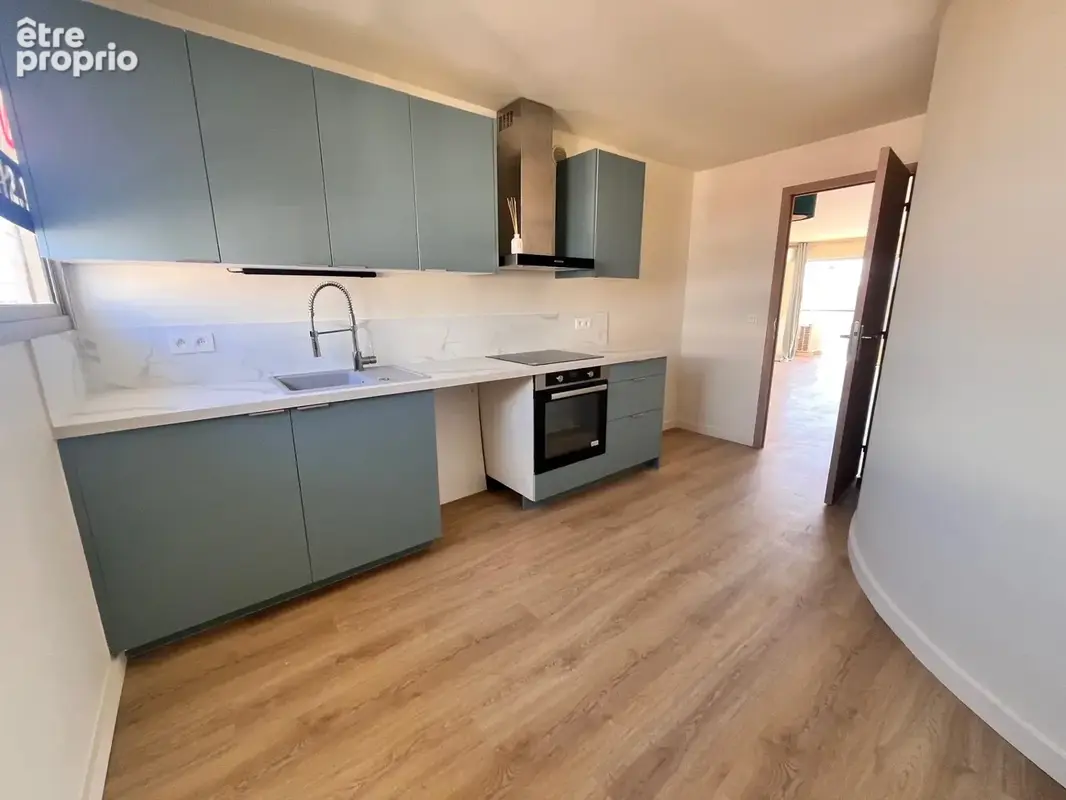 Dernier etage vue mer - 4 pièces rénové cros de cagnes - photo 5