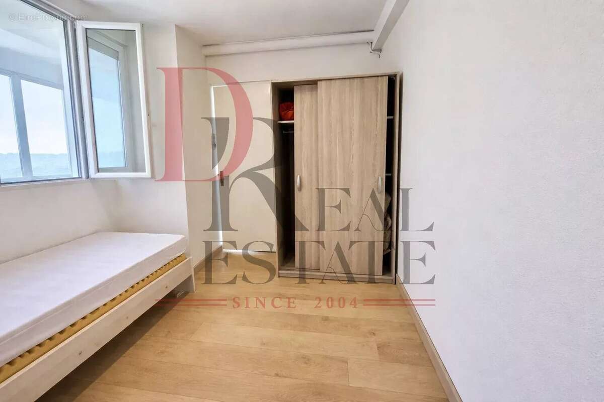 Appartement à ROQUEBRUNE-CAP-MARTIN