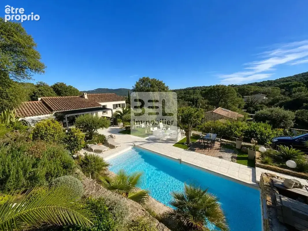 Villa + 2 studios indépendants – piscine – terrain + de 5 000 m² - photo 1