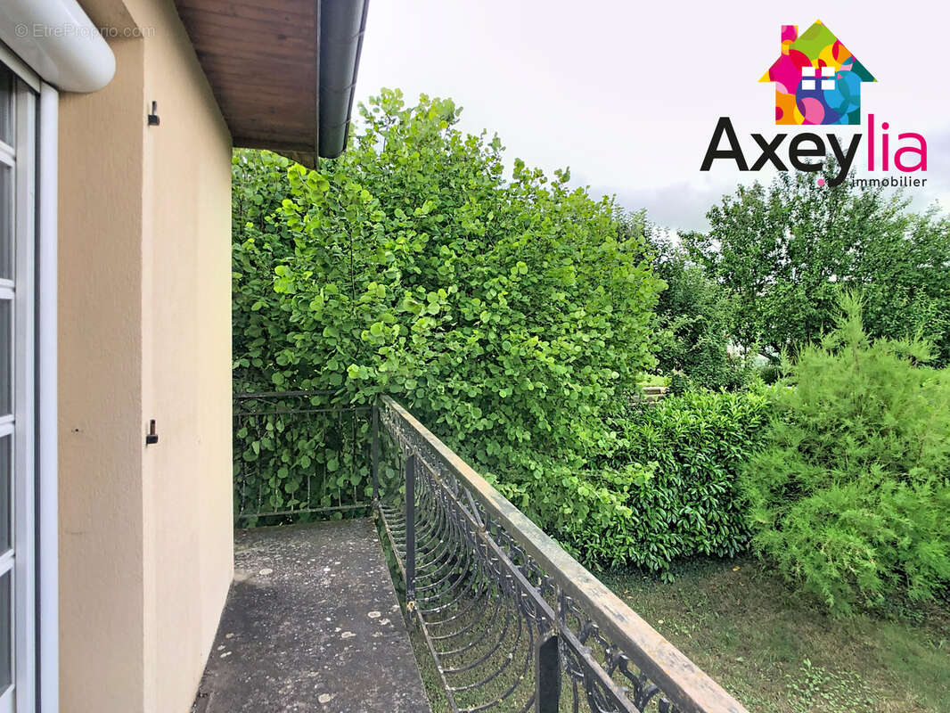 A vendre - a 5 min de charlieu - maison 4 ch avec garage et terrain - photo 10