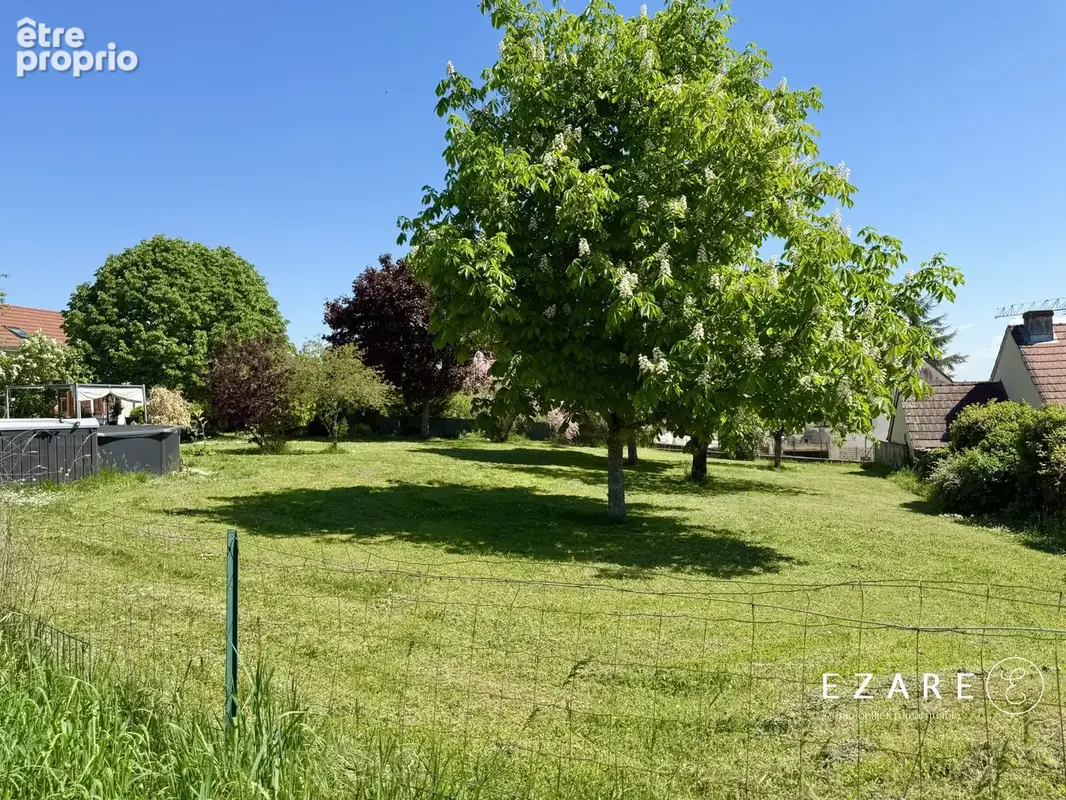 Terrain 930 m² à Daix  - photo 2