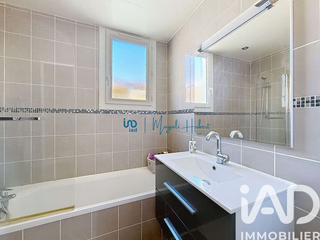 Photo 7 - Appartement à VILLEMOMBLE