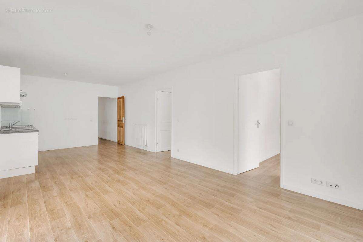 Appartement à AUBERVILLIERS