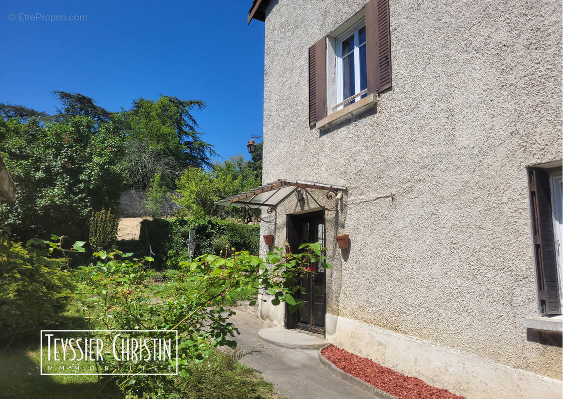 Maison à CHAUSSAN