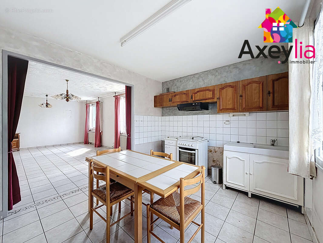A vendre - secteur montrond les bains - maison individuelle avec terrain sans vis a vis - photo 5