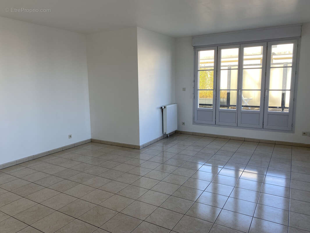 Appartement à SERRIS