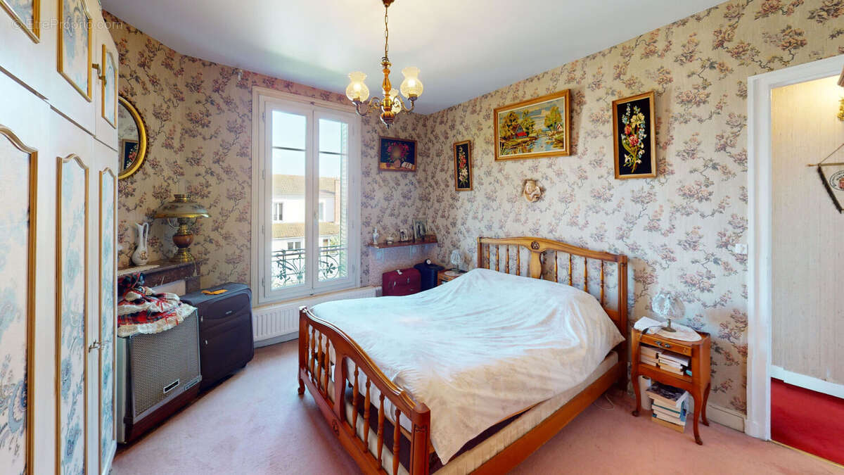 Maison à LE PERREUX-SUR-MARNE