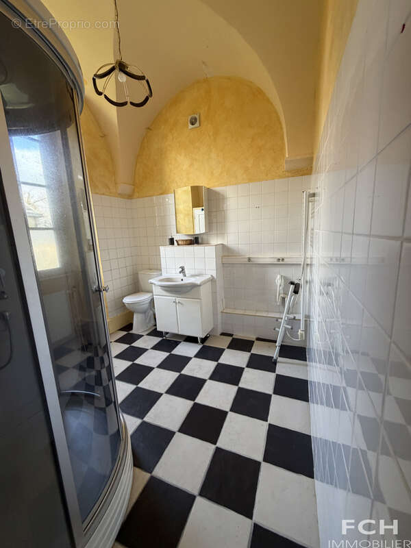 Demeure sur 2,5ha, 11 chambres 7 salles d'eau - photo 17