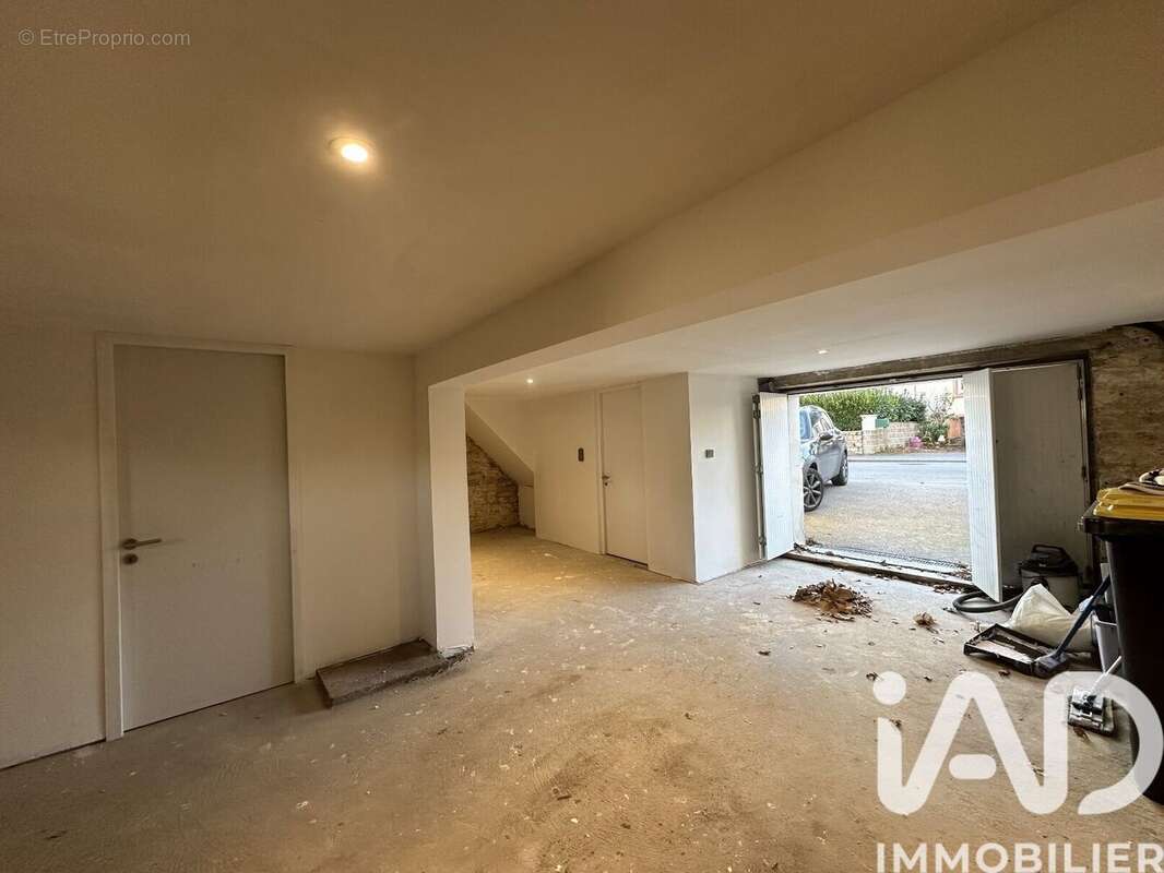 Photo 3 - Maison à LANDEVANT